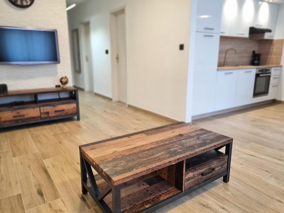 Bellistra Apartman Rabac - E Lägenhet Exteriör bild