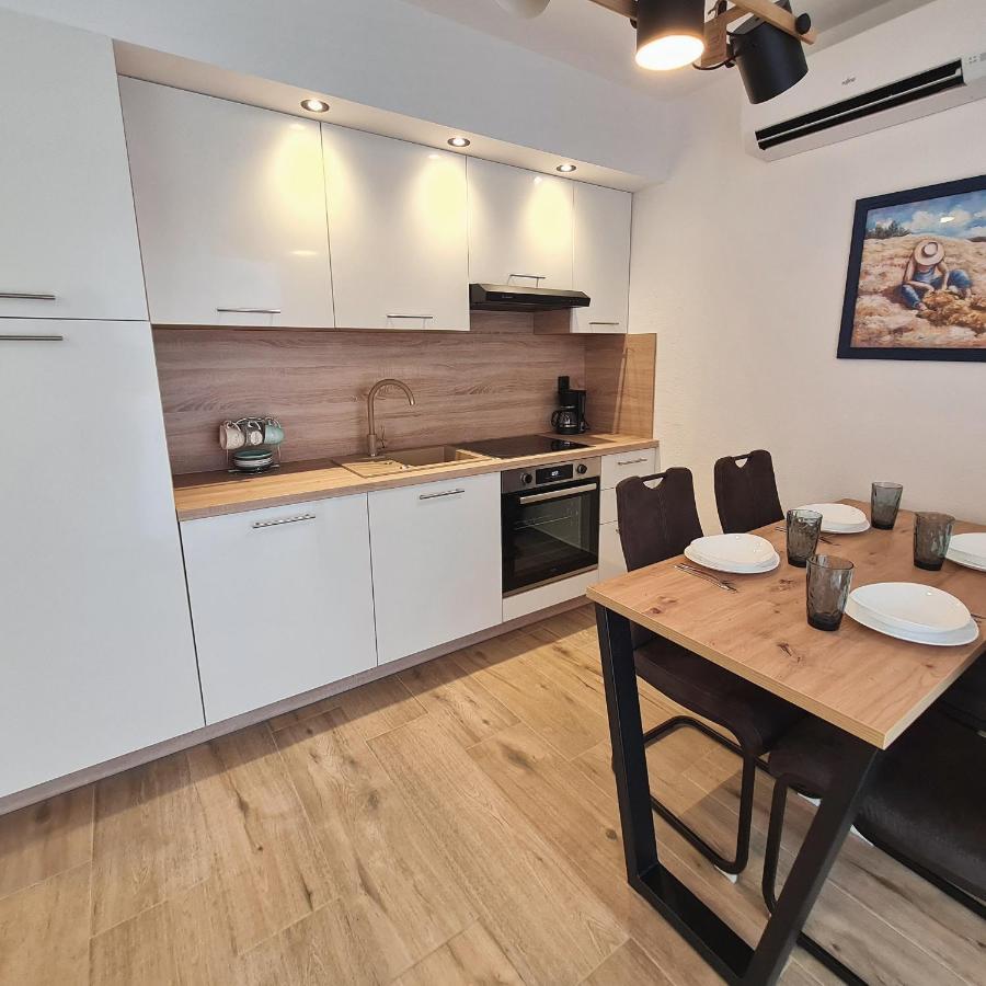 Bellistra Apartman Rabac - E Lägenhet Exteriör bild